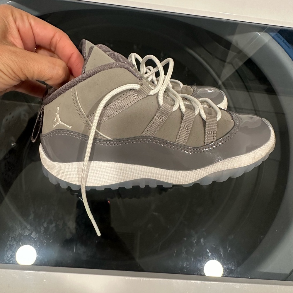 Jordan size 10 toddler - great condition